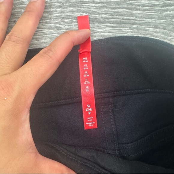 SPANXshape™ EveryWear Black Flare Jeans Size Small - Picture 6 of 15